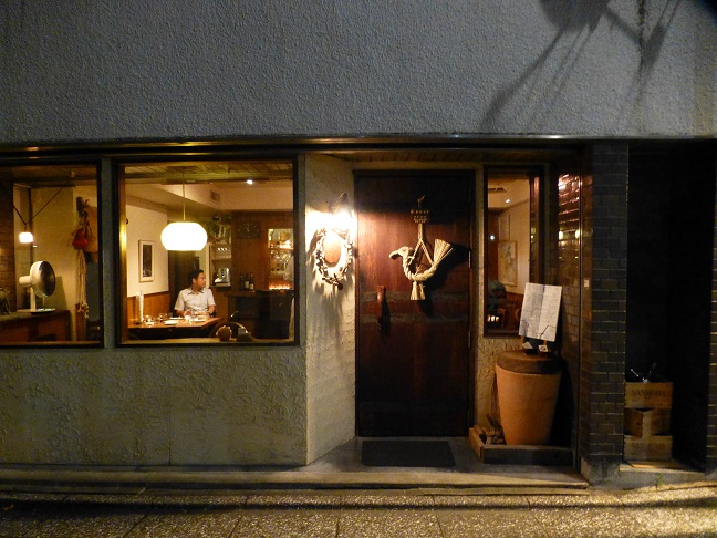 お店の入り口です。
