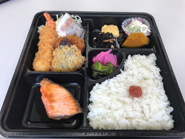 とんかつ弁当