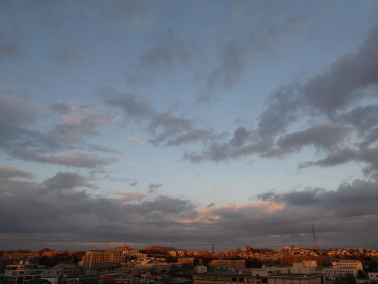 東の空
