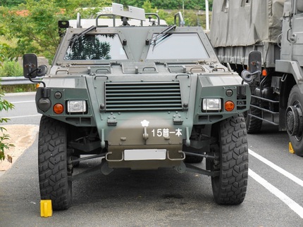 軽装甲機動車　愛称を「ライトア...