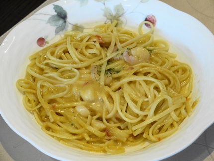 生クリーム、卵黄、チーズで作り...