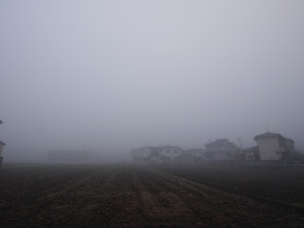 朝の屋島 何も見えない！ 　　...