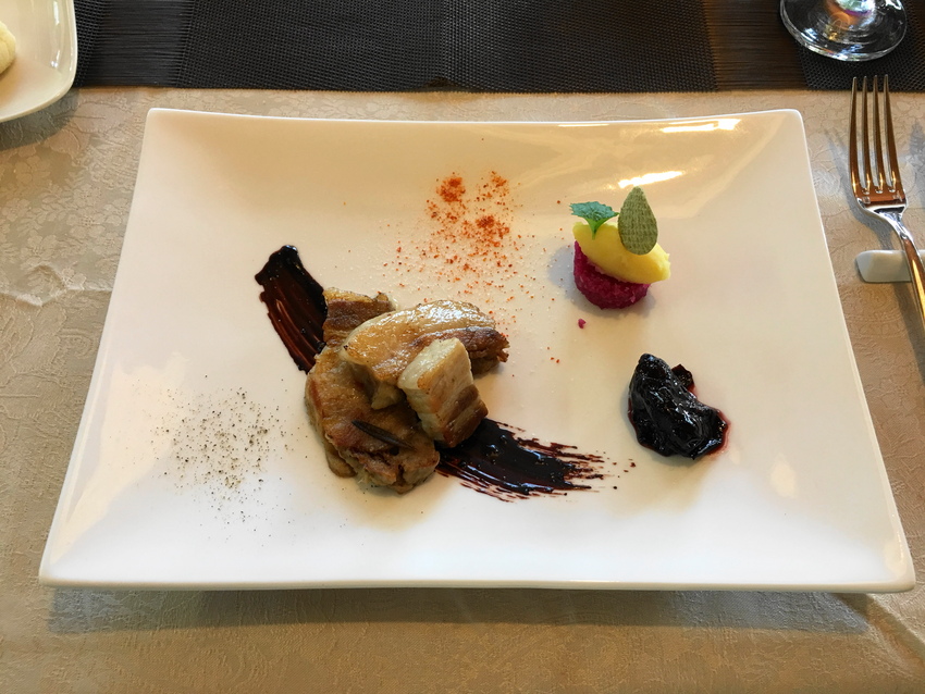 豚肉のラグー　ヴァンルージュと...