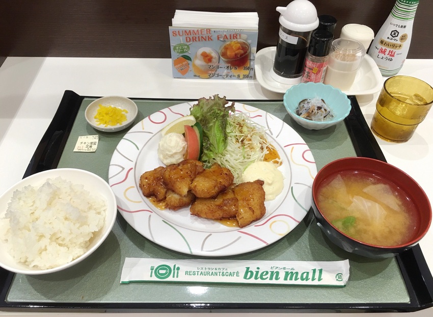 今日のランチ！ チキン南蛮定食...