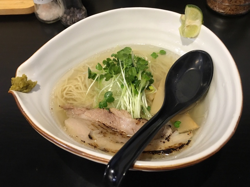 鯛塩ラーメン 細麺で...