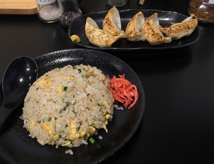 宇都宮ギョーザ&特製炒飯