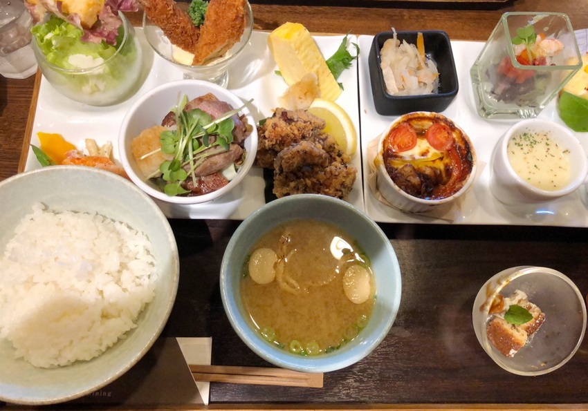 Lunch&Dining Sp...