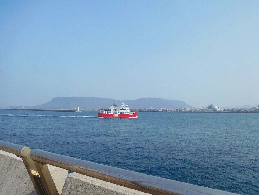 サンポートから見た屋島