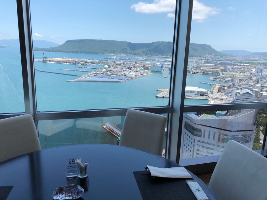 29階から見た屋島
