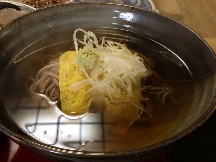 むしそばは湯葉で巻いてかんぴょ...