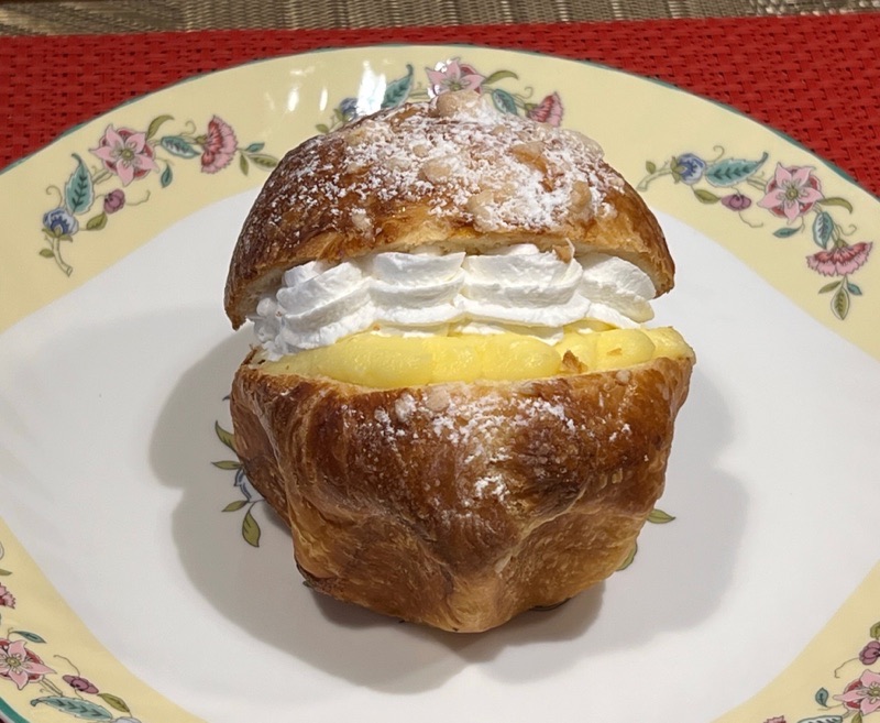 甘いものが食べたくて 近くのス...