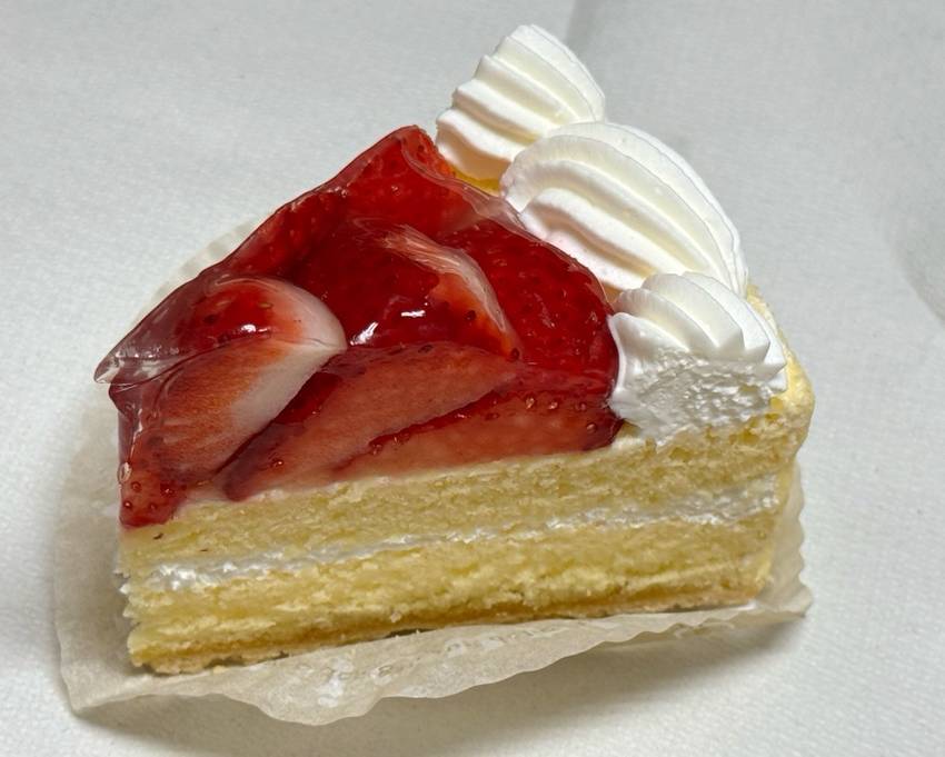 今日のケーキです！ ｡.:♪*...