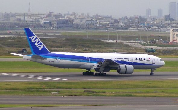 クイズ。この飛行機は離陸？、そ...