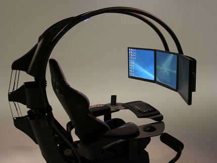 ガンダムのコックピットなＰＣチ...