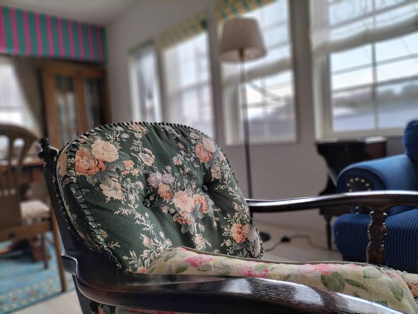 田舎のこの小さな家に暮らすよう...