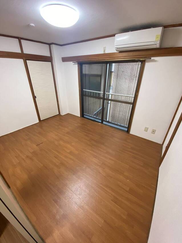 「巾木」や「廻り縁」は、部屋づ...