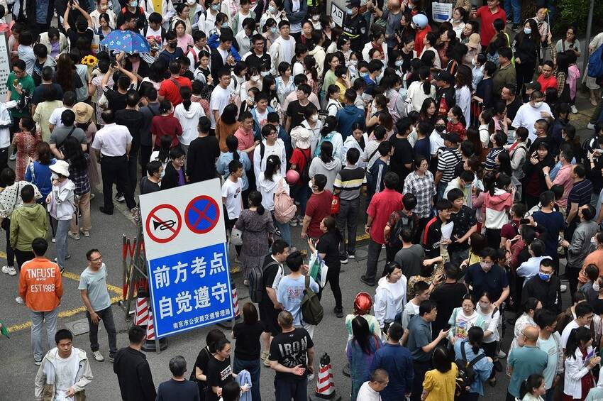 なぜ中国の若者の失業率は高いの...