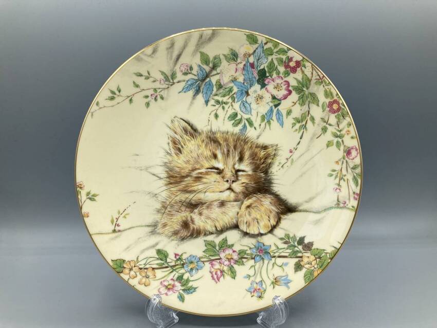 ROYAL WORCESTER...
