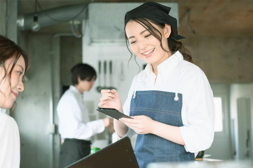 「食品の消費税を0％にする」と...