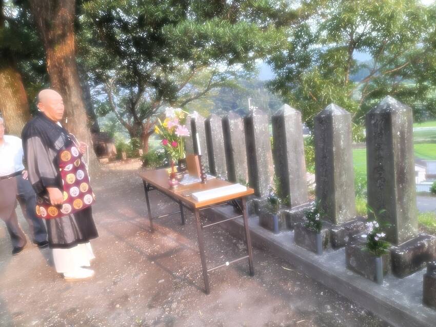 村の神社で戦没者慰霊式がありま...