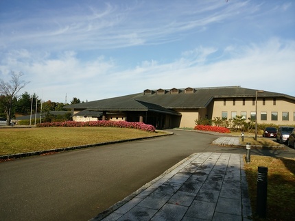 ゴールド福井C.Cの玄関風景 ...