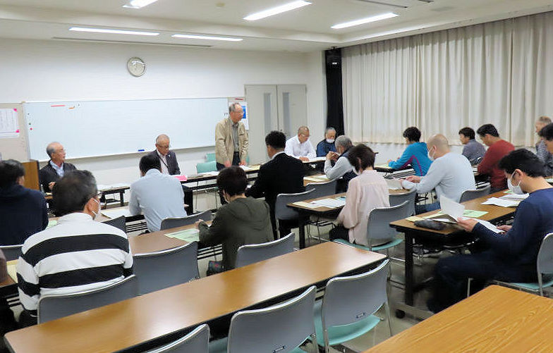 熊澤館長の開会挨拶と6年度事業...