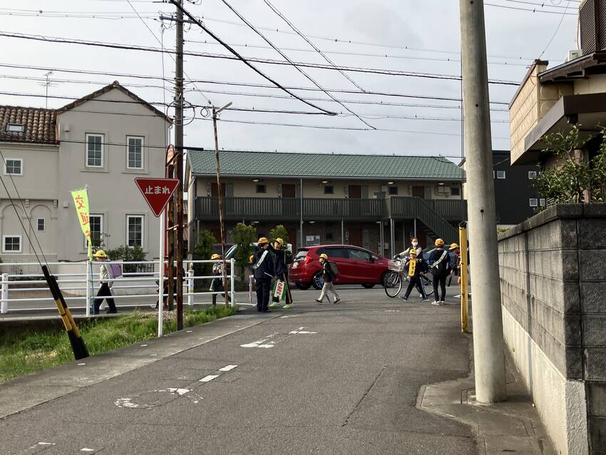 春の交通安全運動期間の街頭監視...