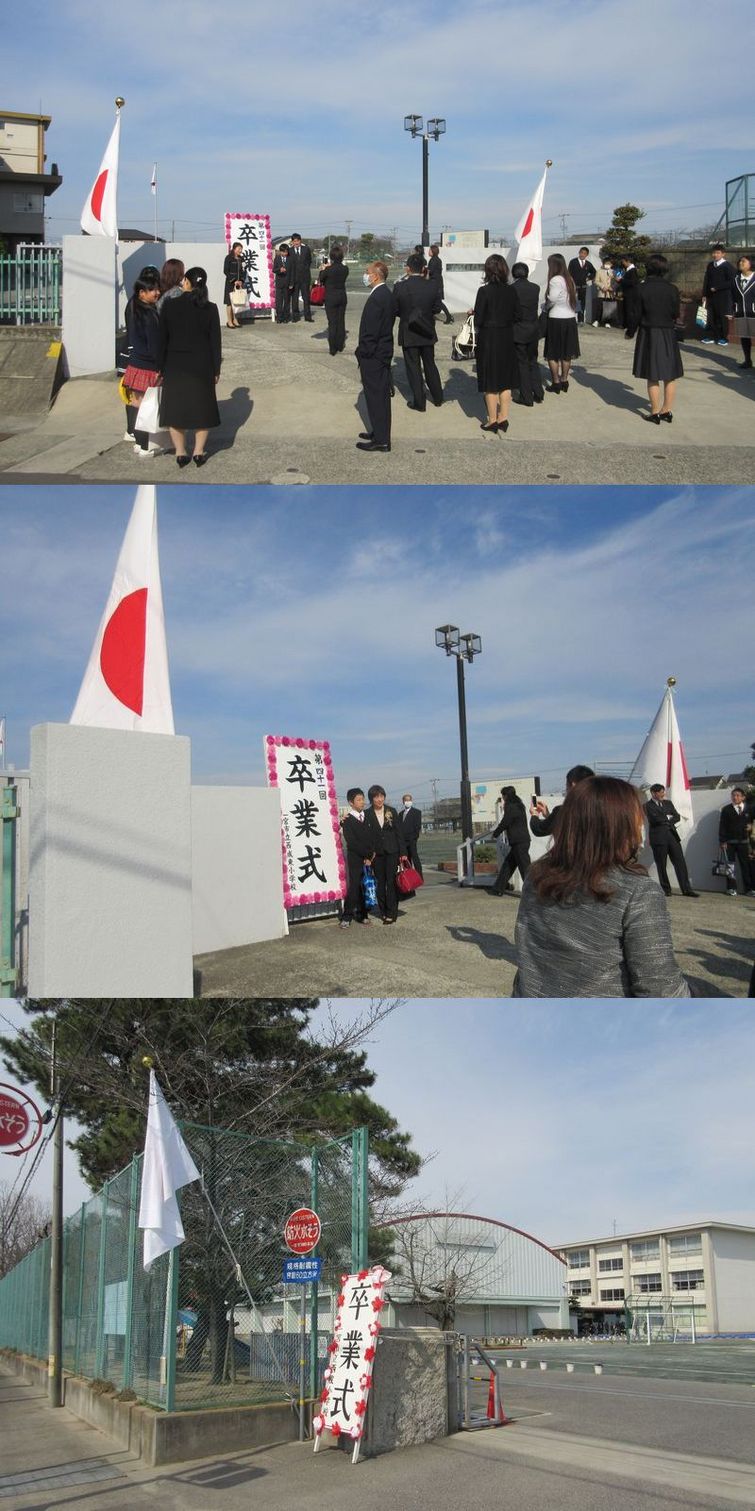 西成東小校門での記念写真　　西...