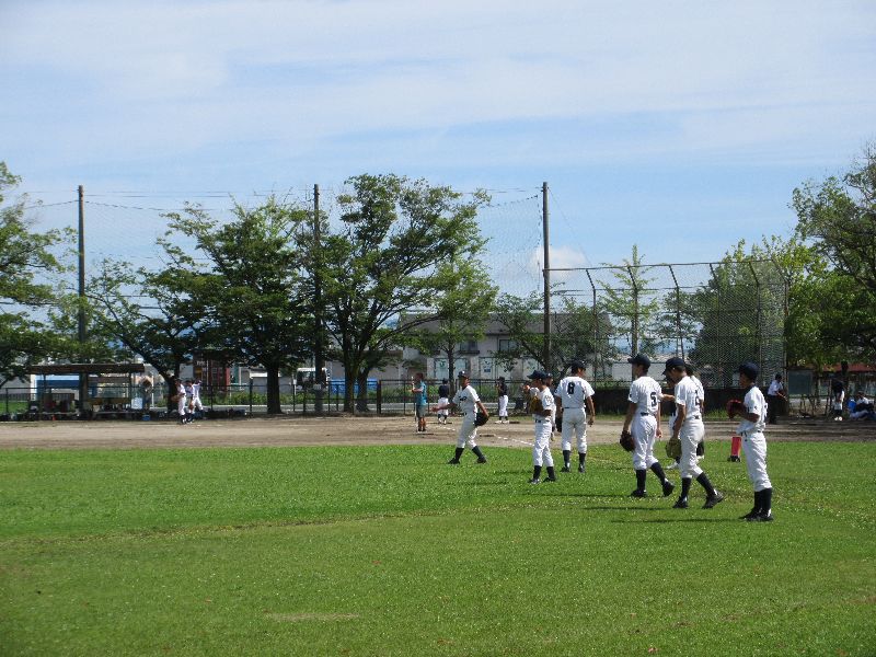 中学校の夏の大会（野球・陸上）...