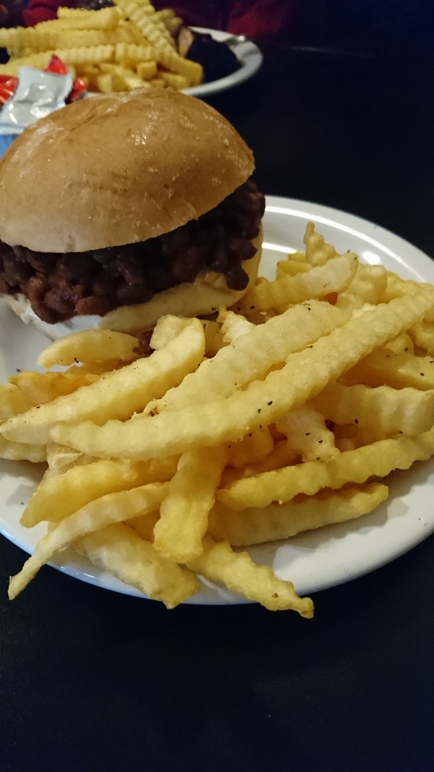 豆のサンドイッチで昼食。...