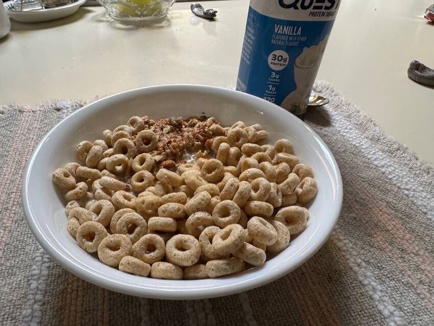 今日は簡単に朝食