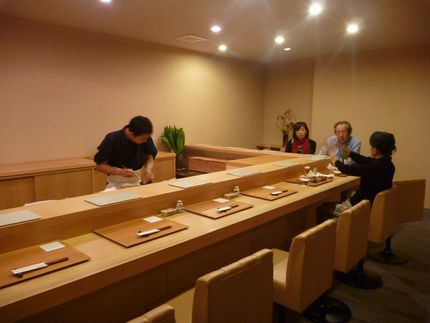 金沢で廻らない鮨屋