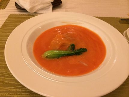 スープ 蟹玉子入りフカヒレ姿煮...