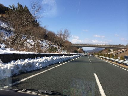 伊勢道　伊勢～松坂間の残雪
