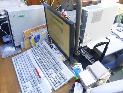 PCと格闘中