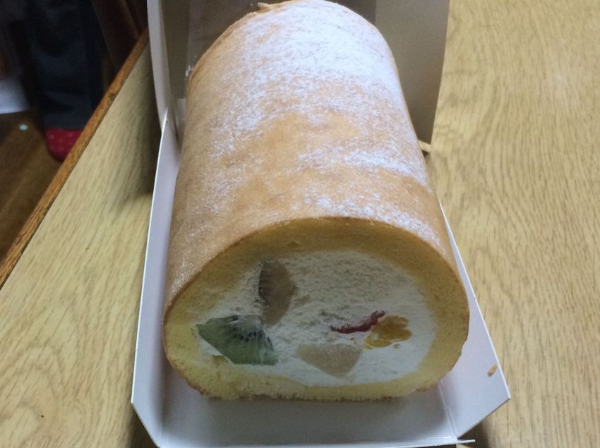 堂島ロール　フルーツ入り