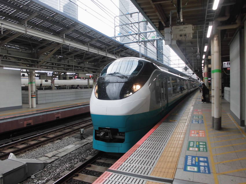 撮影!5色のE657系のフレッ...
