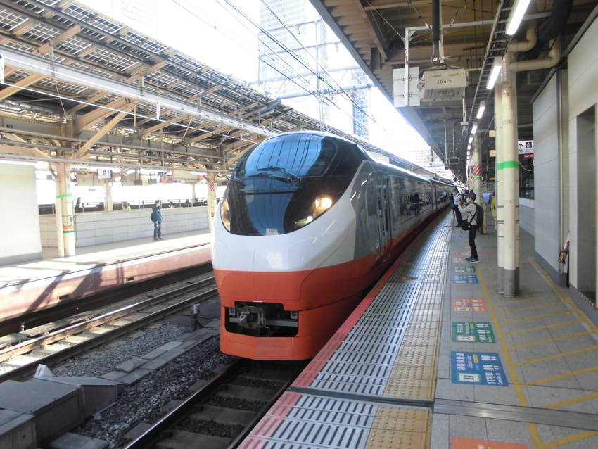 撮影!5色のE657系のフレッ...