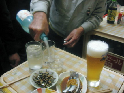 二次会は　『三国酒店』