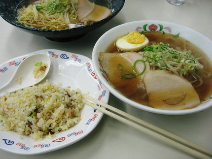 兵庫駅前　『餃子の王将』