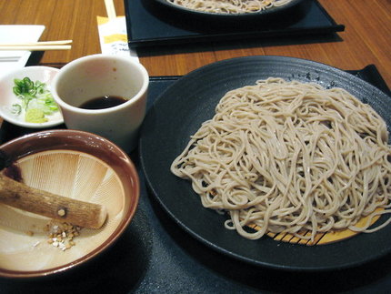 〆の蕎麦は絶妙です