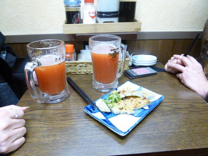 綺麗なオネイサマとレッドアイ！
