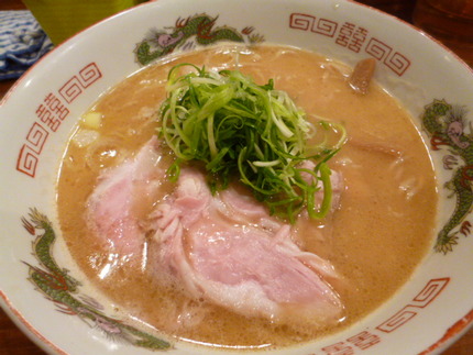 ７軒はしごの〆は　『弘雅流製麺...