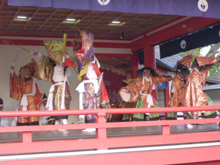 春日神社春の例大祭　神楽奉納