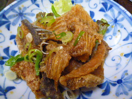 『骨せんべい』　と　芋焼酎は合...
