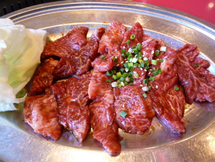 お昼は焼肉定食