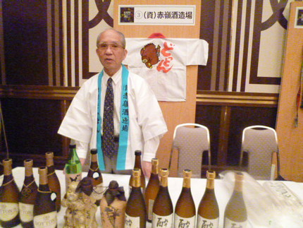 代表社員の赤嶺謙一さんです。