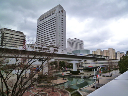 六甲アイランド・センター駅