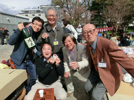 吉本光一先生（右）福井大学客員...