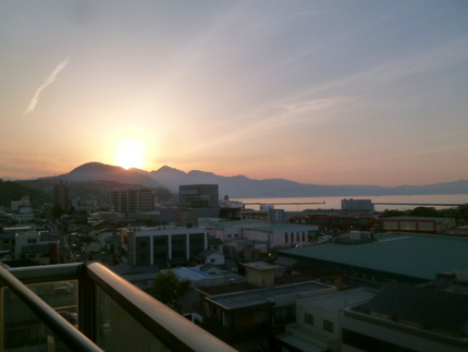夕日の鶴見岳